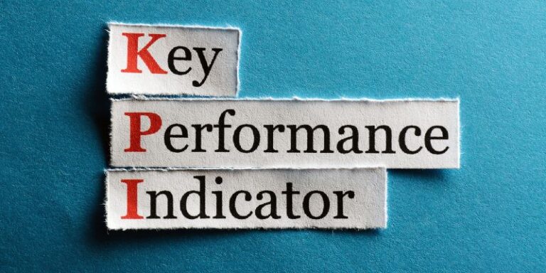 Acronimo KPI risaltato in rosso nella scritta Key Performance Indicator